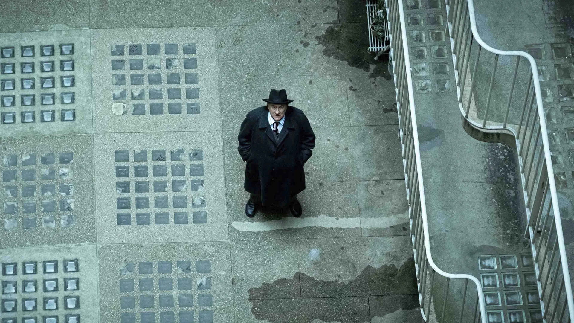 Maigret a záhada mrtvé dívky