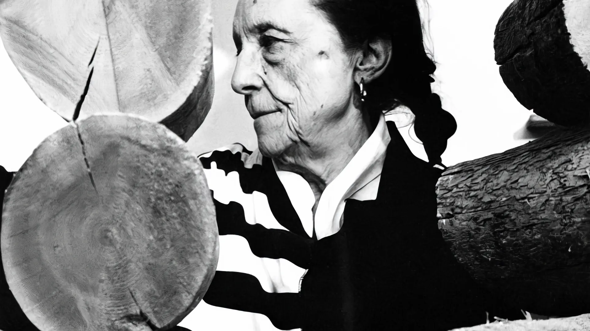 Louise Bourgeoisová: Sochařské emoce