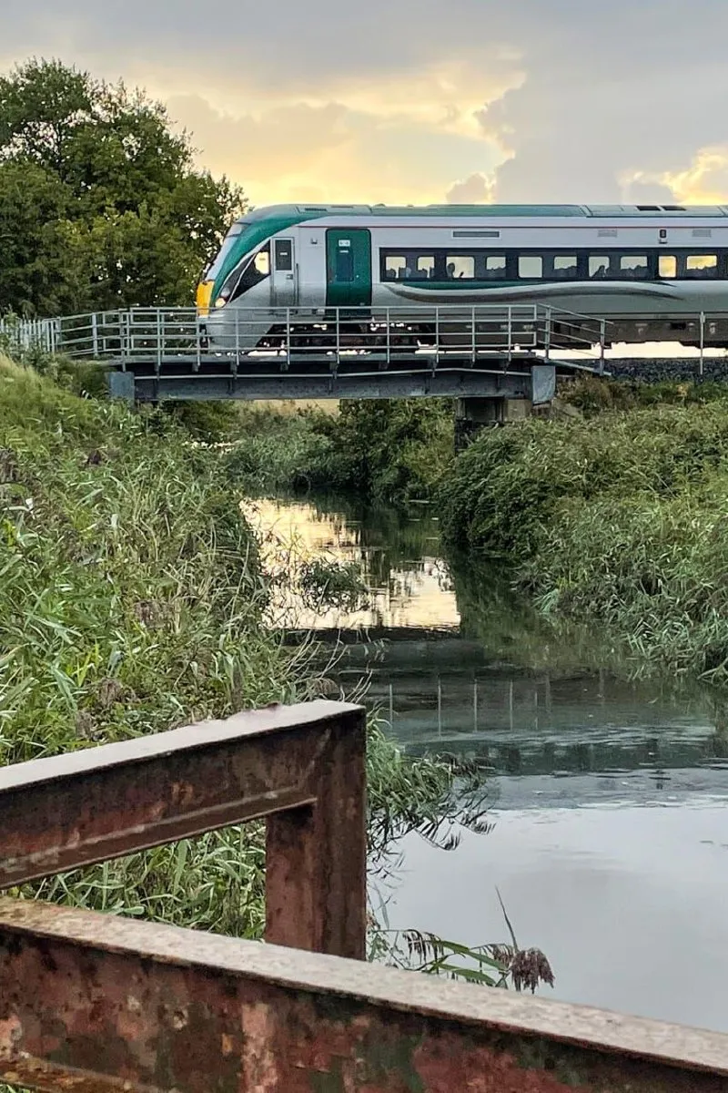 Mit dem Zug durch Java – plakát