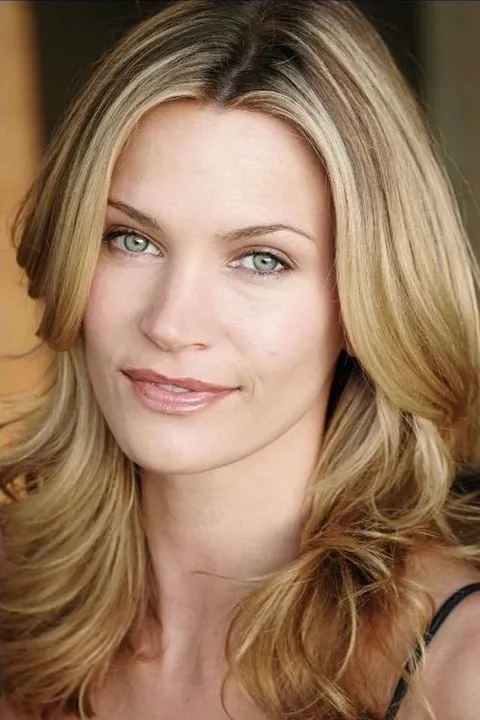 Natasha Henstridge – fotografie