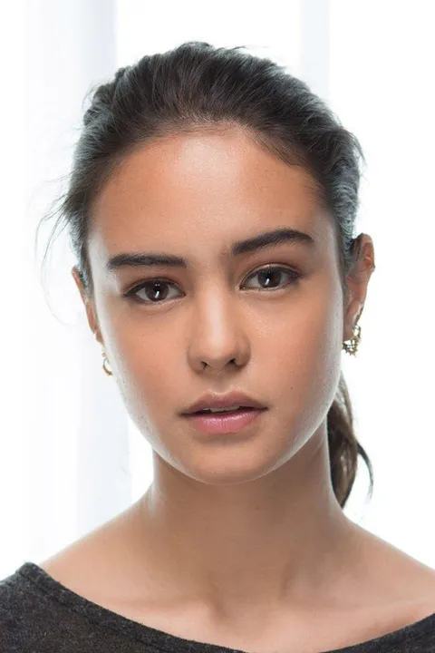 Courtney Eaton – fotografie