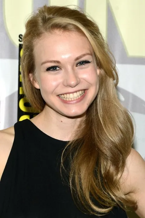 Penelope Mitchell – fotografie