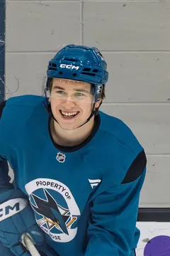 Macklin Celebrini